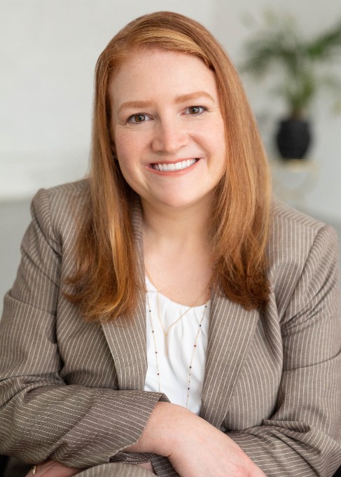 Business Contracts Attorney Stacia Hofmann